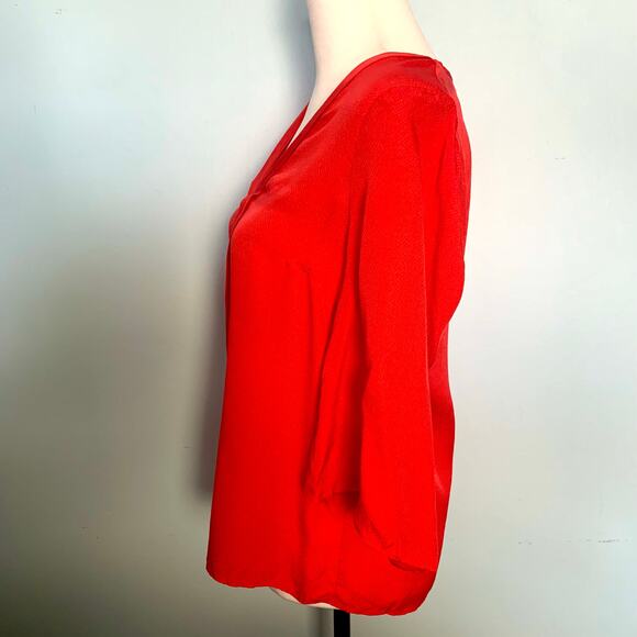 J. Crew 365 Red Silk V-Neck Top Size Small - Picture 4 of 8